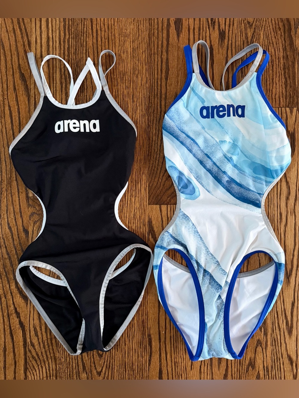 arena One Dreams Double Cross Back One Piece Bundle